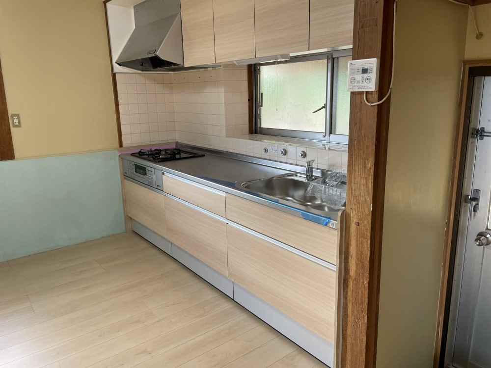 3口コンロの使い勝手のよさそうなキッチン(キッチン) 3口コンロの使い勝手のよさそうなキッチン(キッチン)